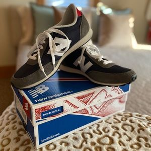 New Balance Tennis Shoes Size 8.5!!